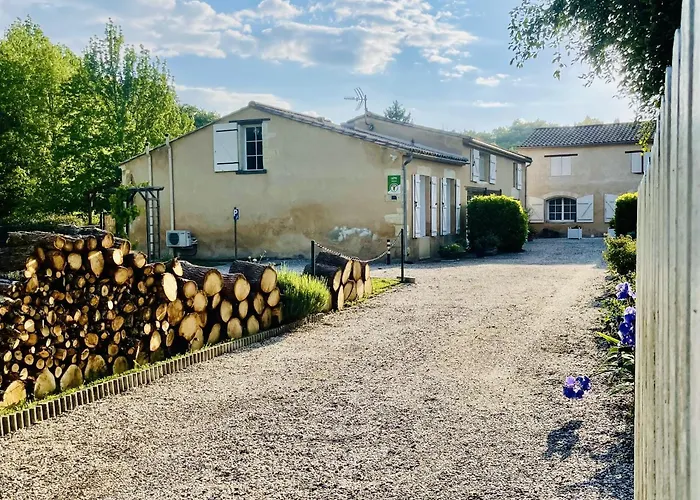 Gites Ecolabellises Du Domaine De Ludeye - Au Calme Dans Le Medoc