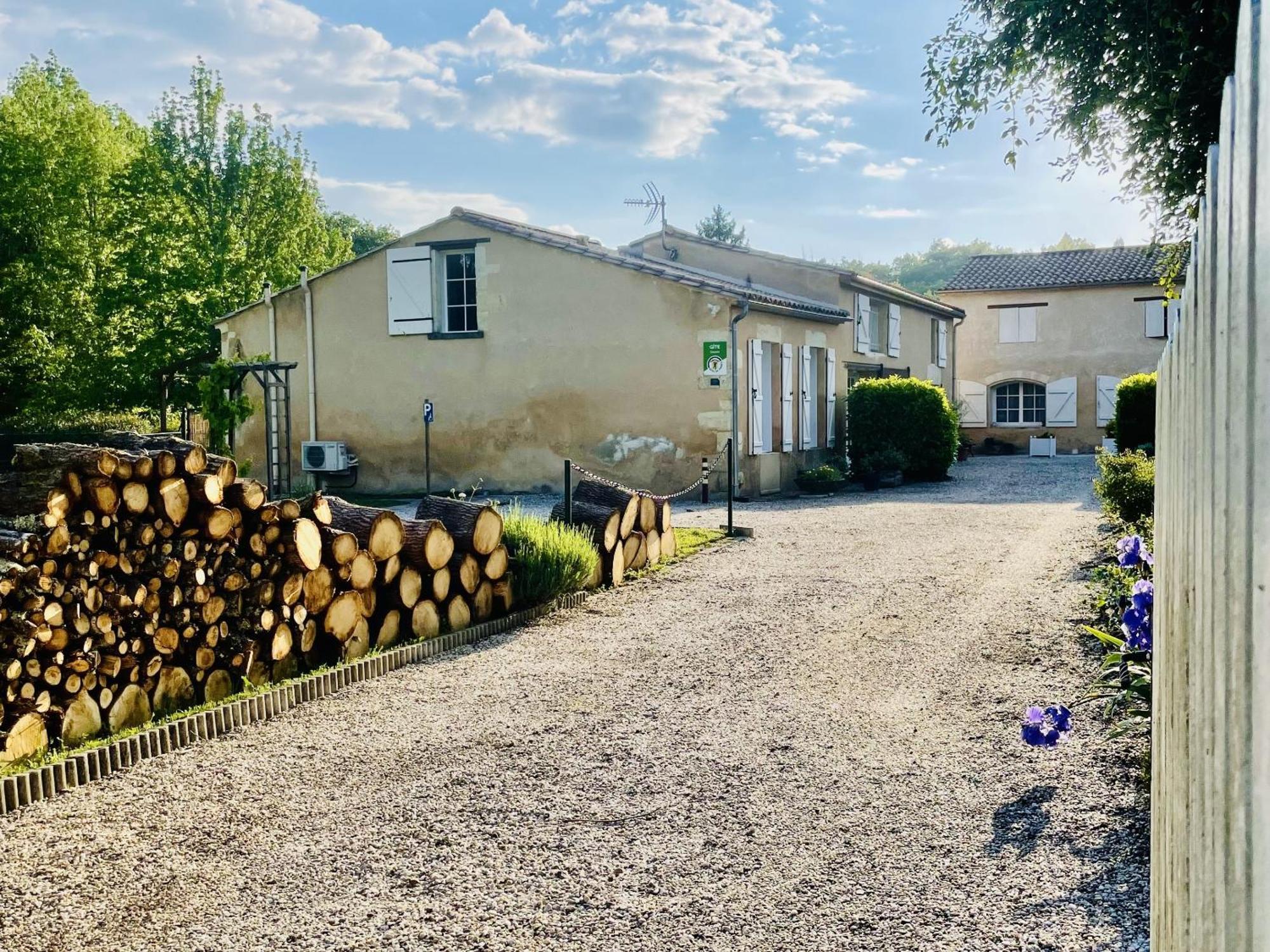 Les Du Domaine De Ludeye Holiday home